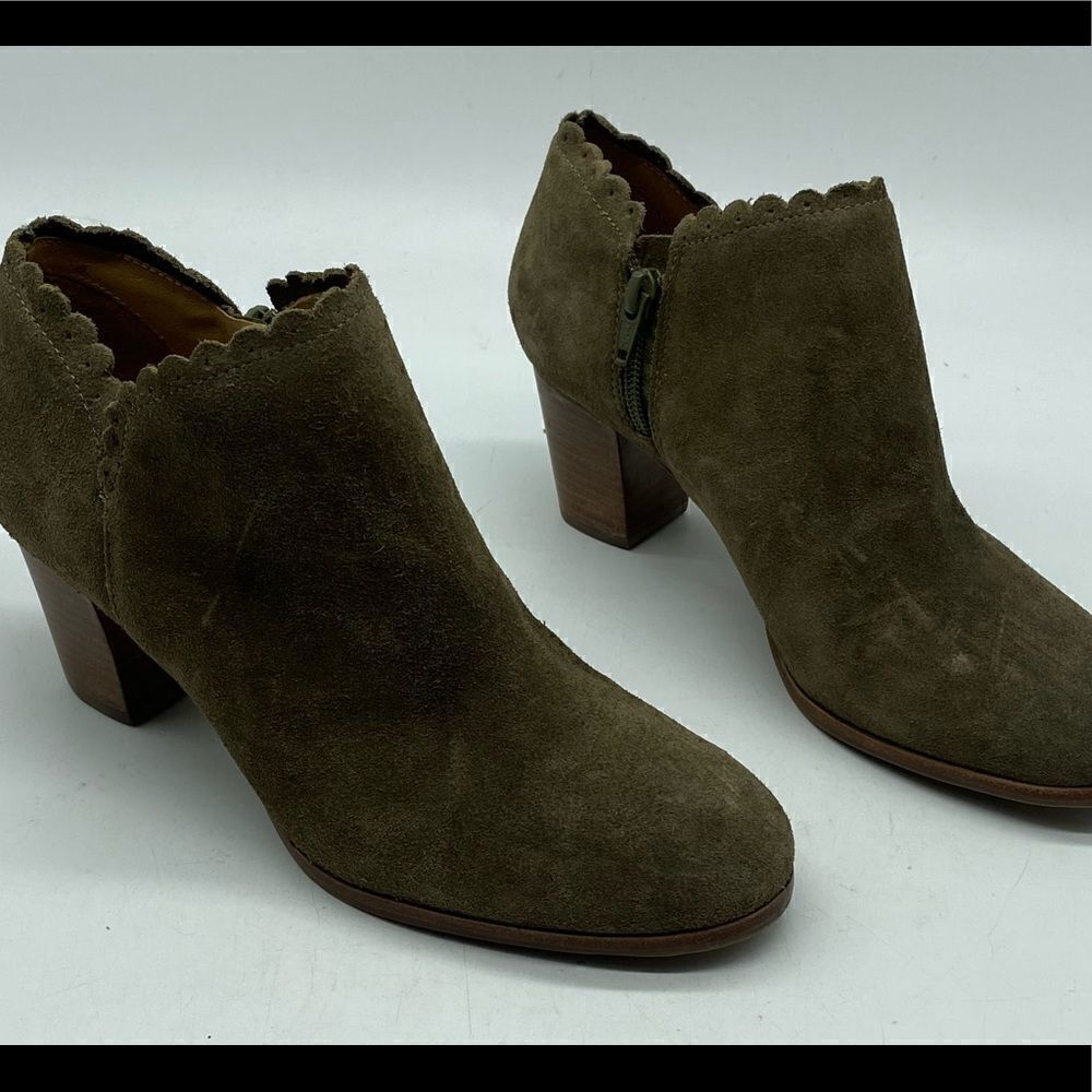 Jack Rogers Olive Marianne scalloped booties 7m